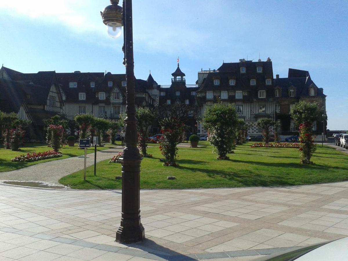 Cottage Duplex Villers Sur Mer 150 M De La Plage Exterior foto