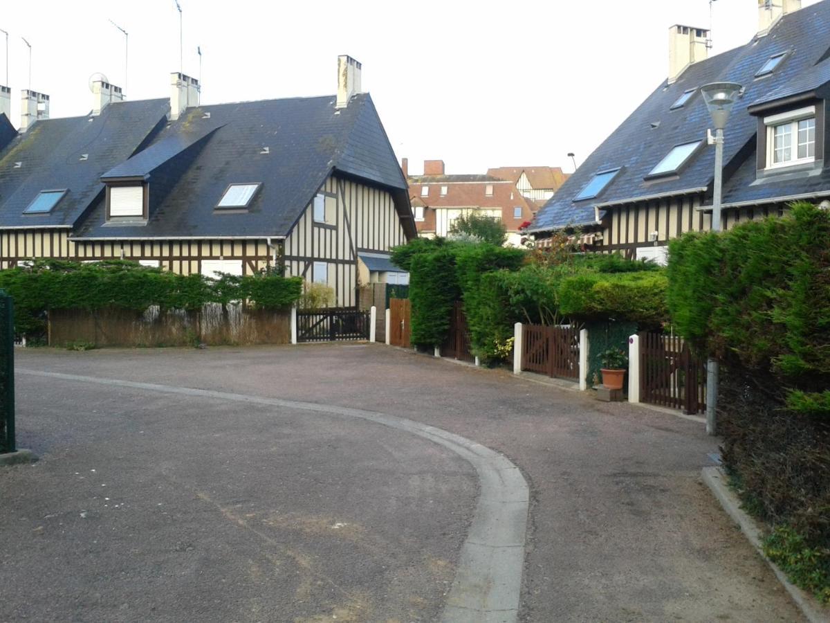 Cottage Duplex Villers Sur Mer 150 M De La Plage Exterior foto
